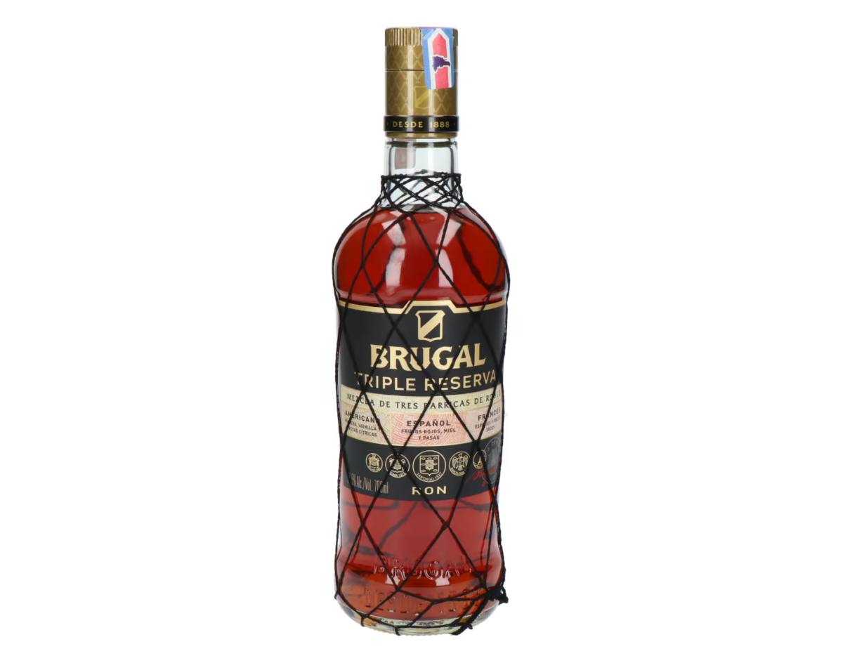 BRUGAL Triple Reserva